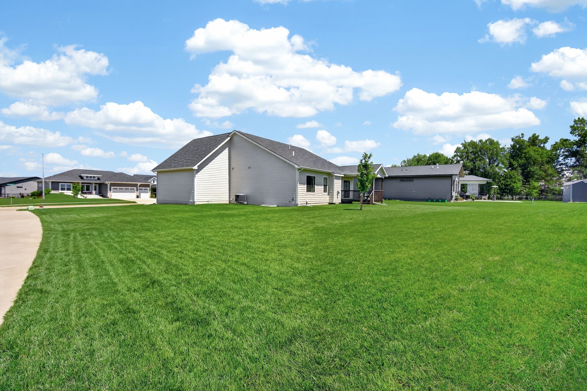 616 Elkwood Circle Property Photo 28