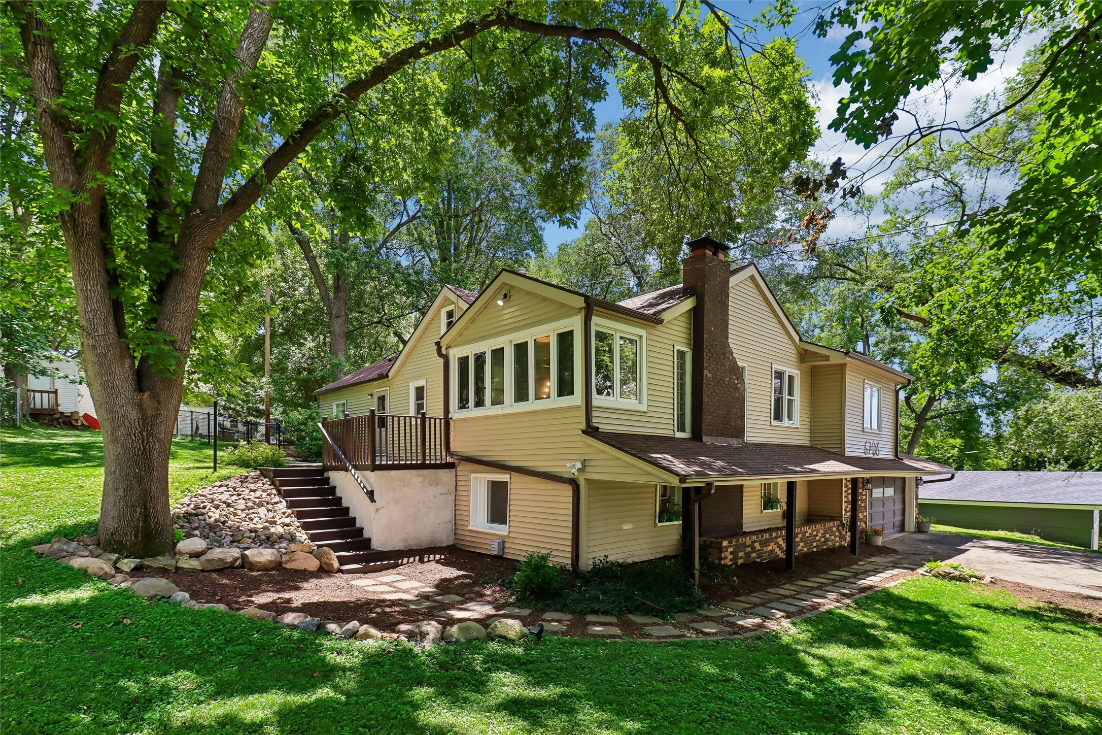6706 Washington Avenue Property Photo 2