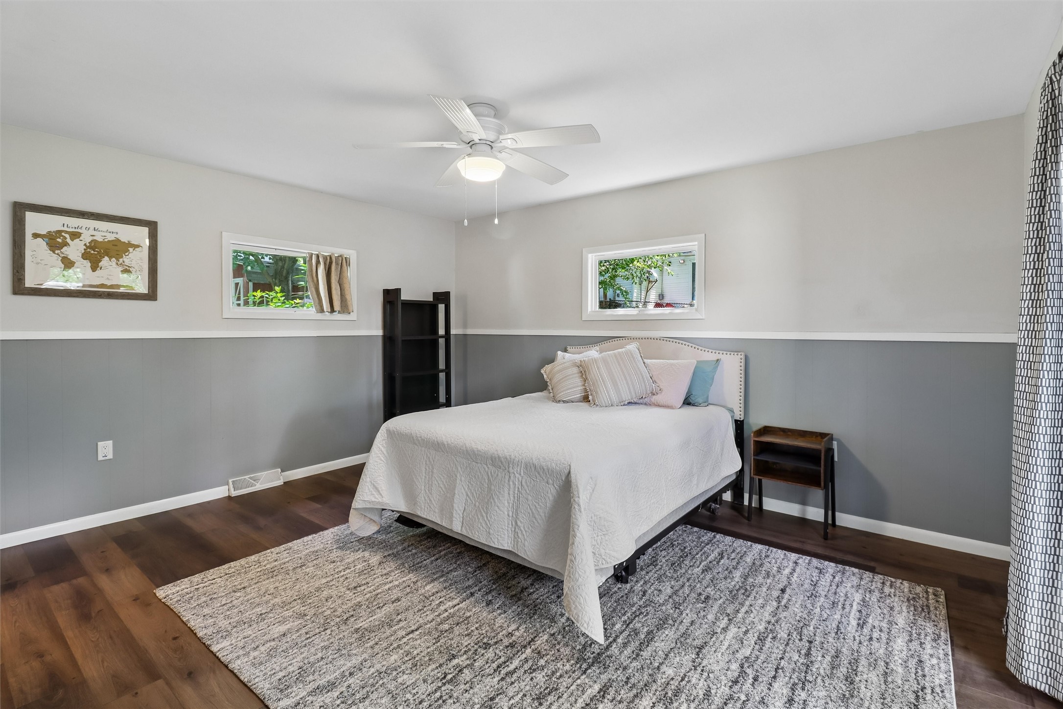 6706 Washington Avenue Property Photo 4