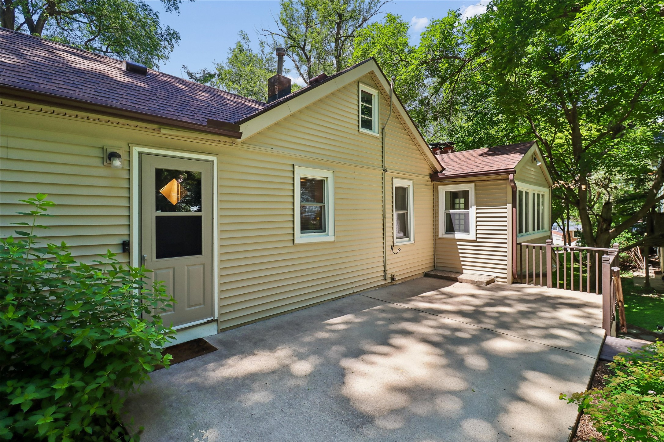 6706 Washington Avenue Property Photo 23