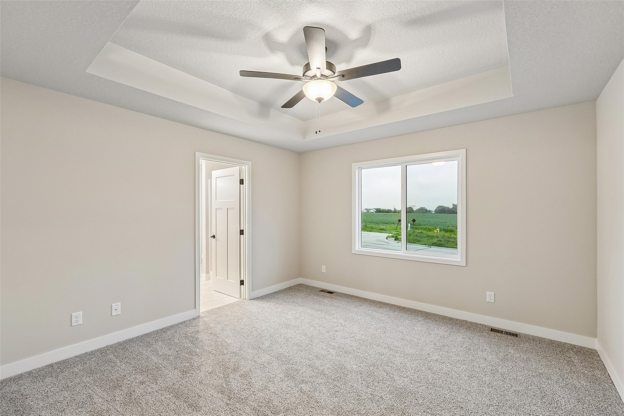 4324 Westgate Parkway Property Photo 12