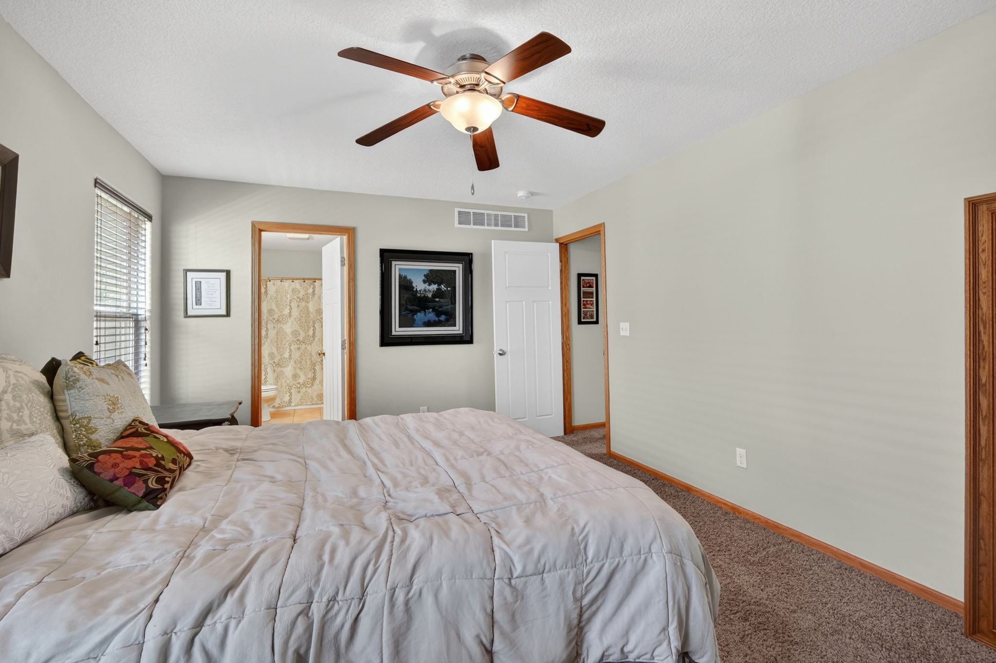 5833 Nw 50th Street Property Photo 16