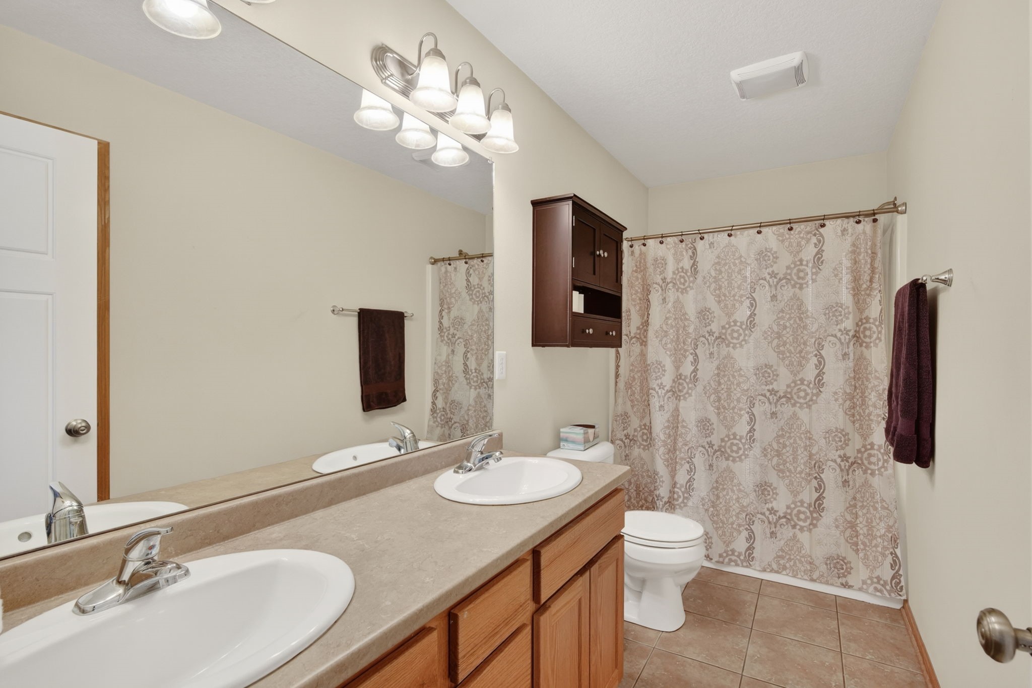 5833 Nw 50th Street Property Photo 17