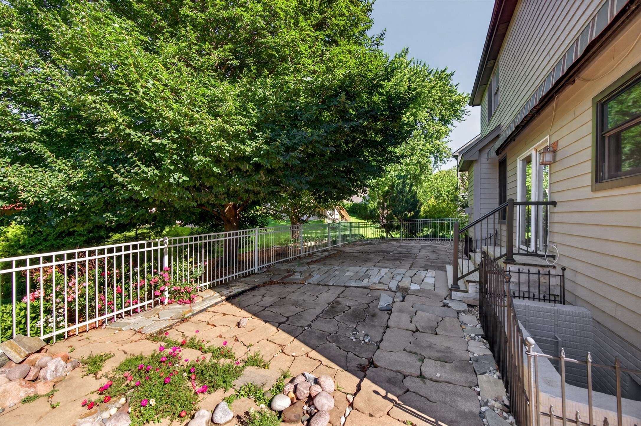 704 76th Street Property Photo 18