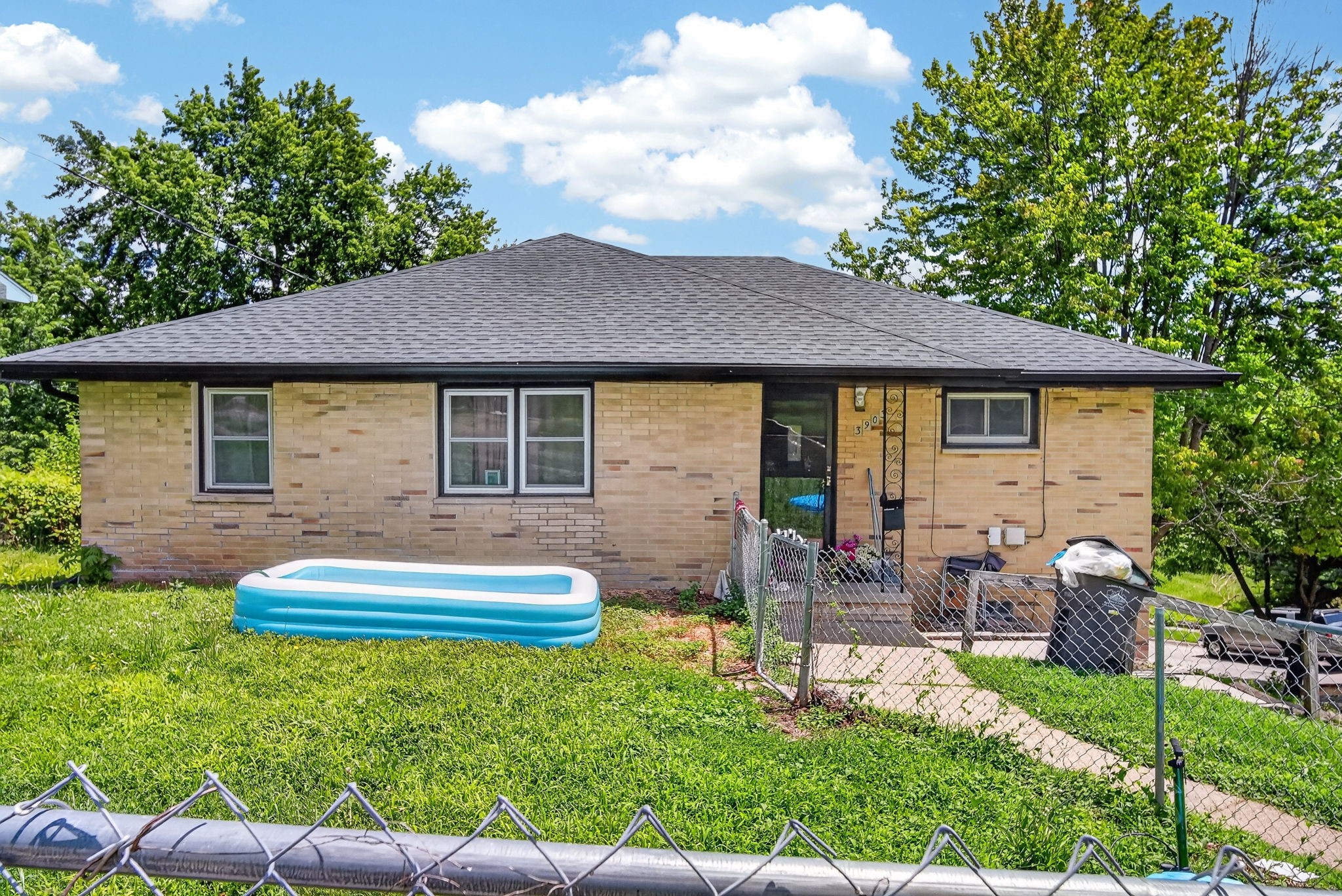 3903 Oakshire Road Property Photo 1
