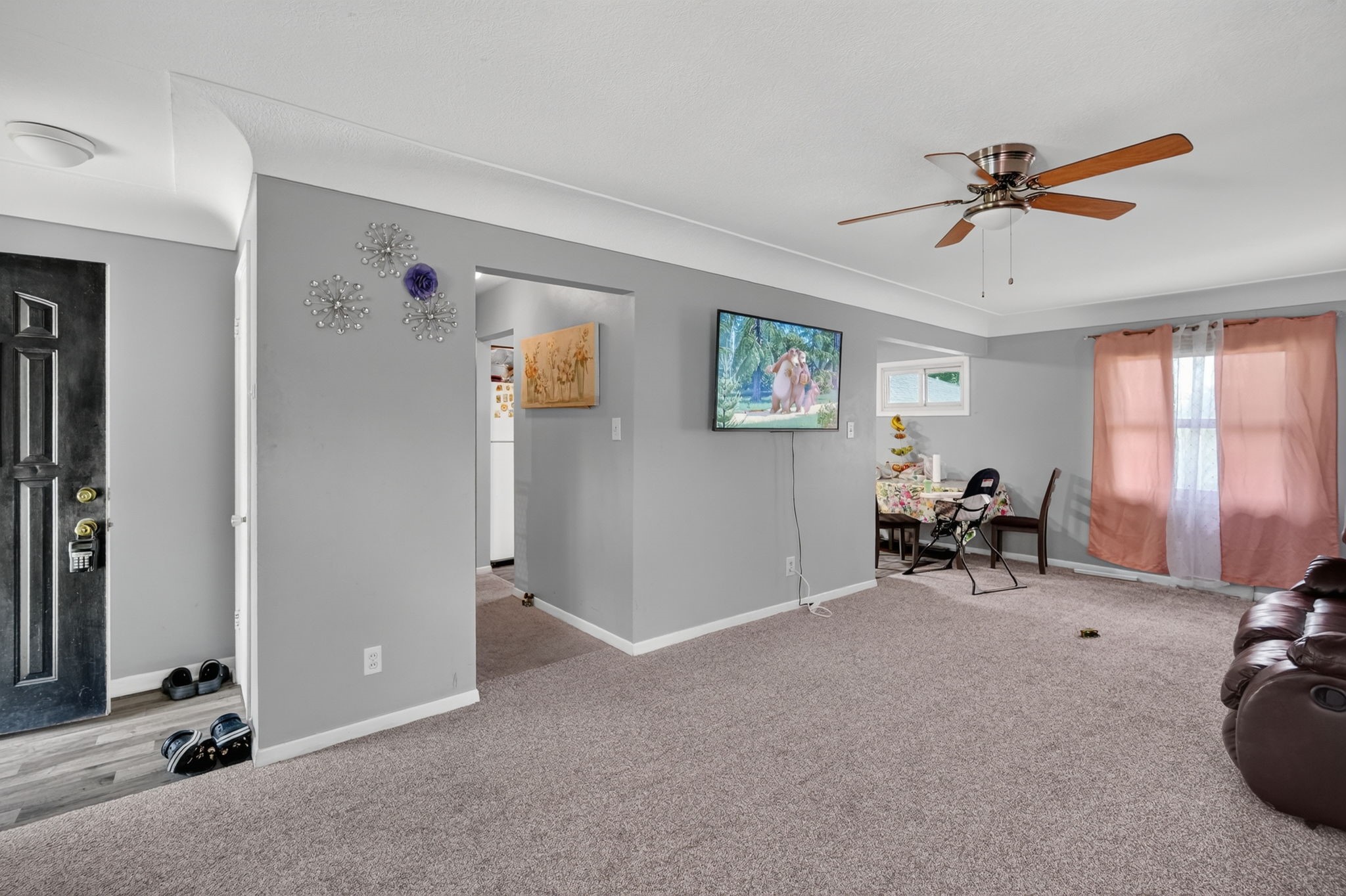 3903 Oakshire Road Property Photo 3