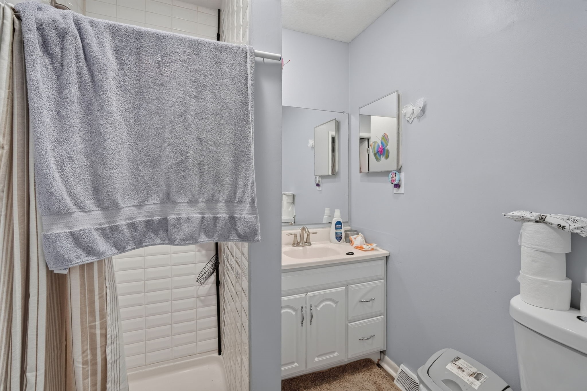 3903 Oakshire Road Property Photo 8