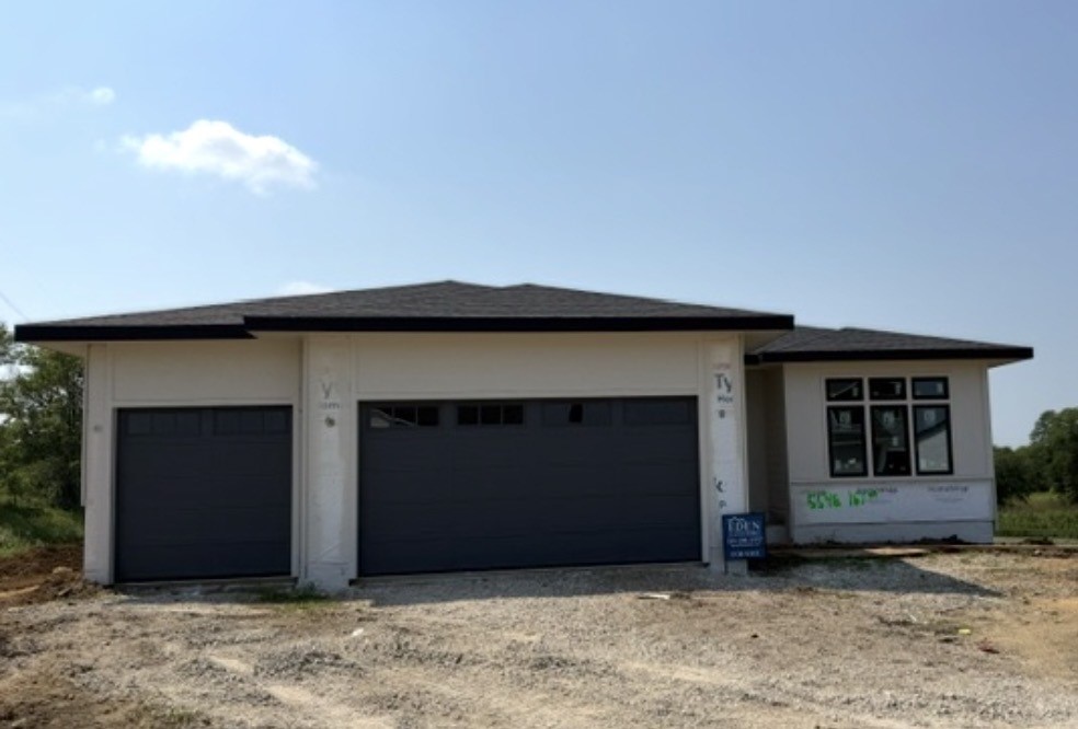 5548 167th Street Property Photo 1