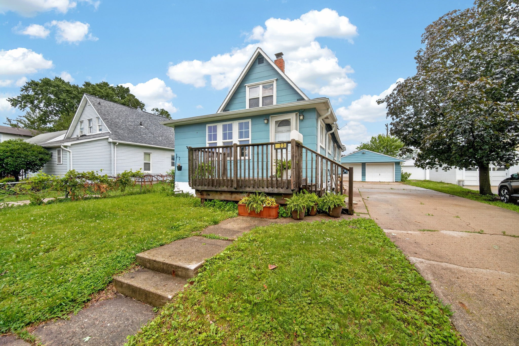 123 7th Street Property Photo 2