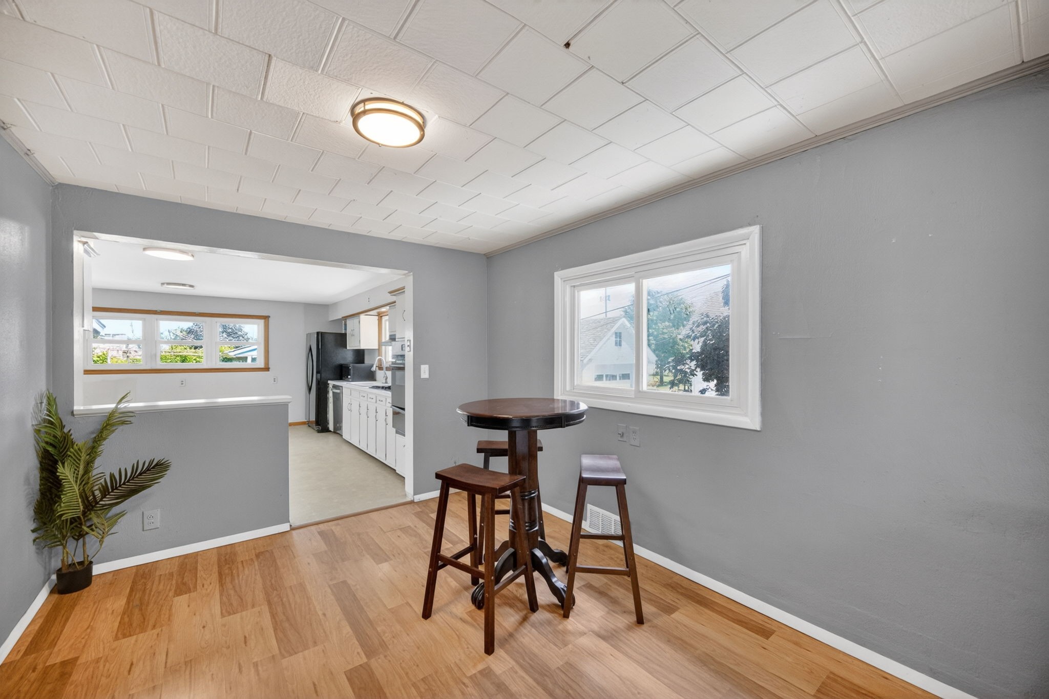 123 7th Street Property Photo 10
