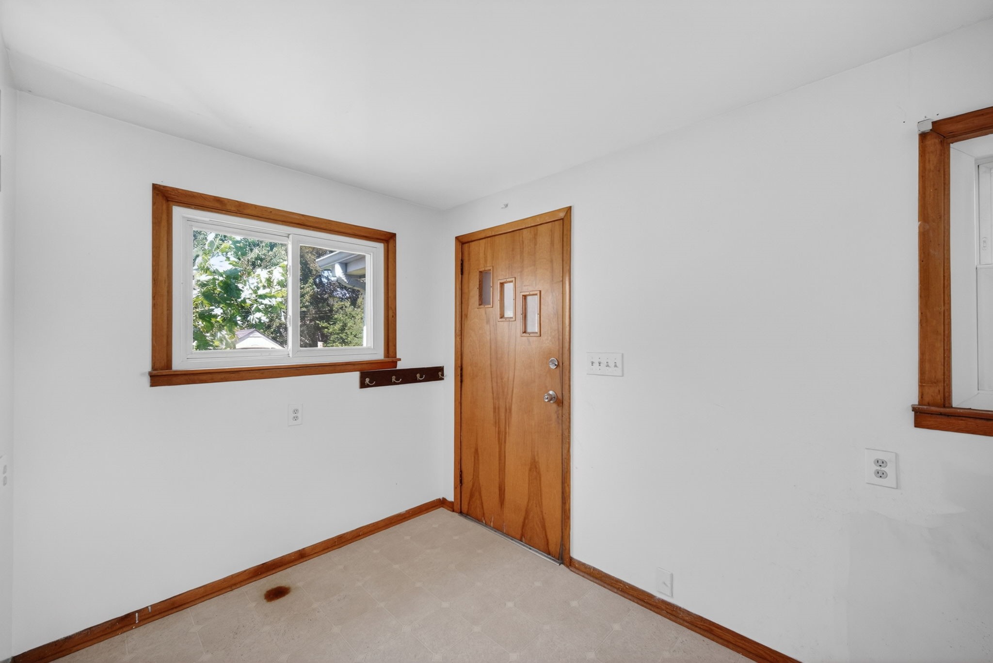 123 7th Street Property Photo 16