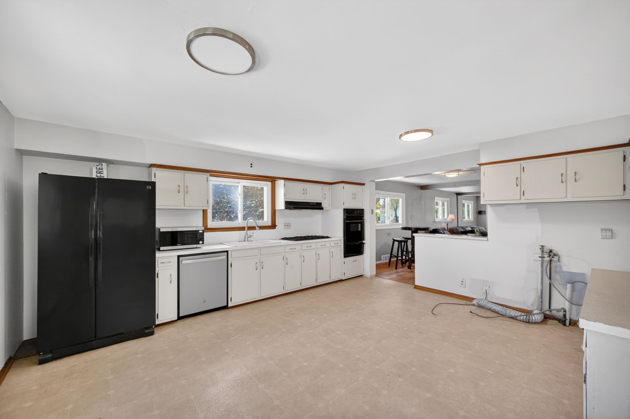 123 7th Street Property Photo 17