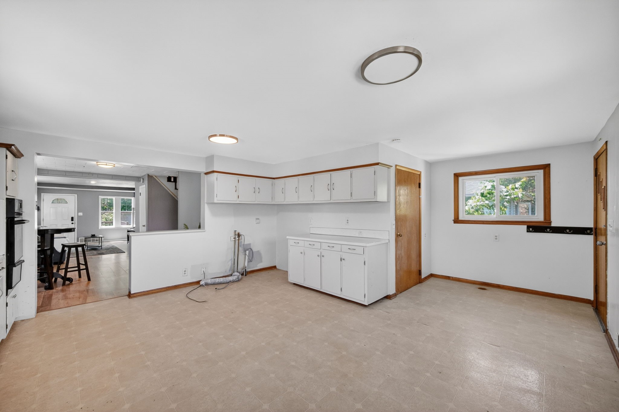 123 7th Street Property Photo 18