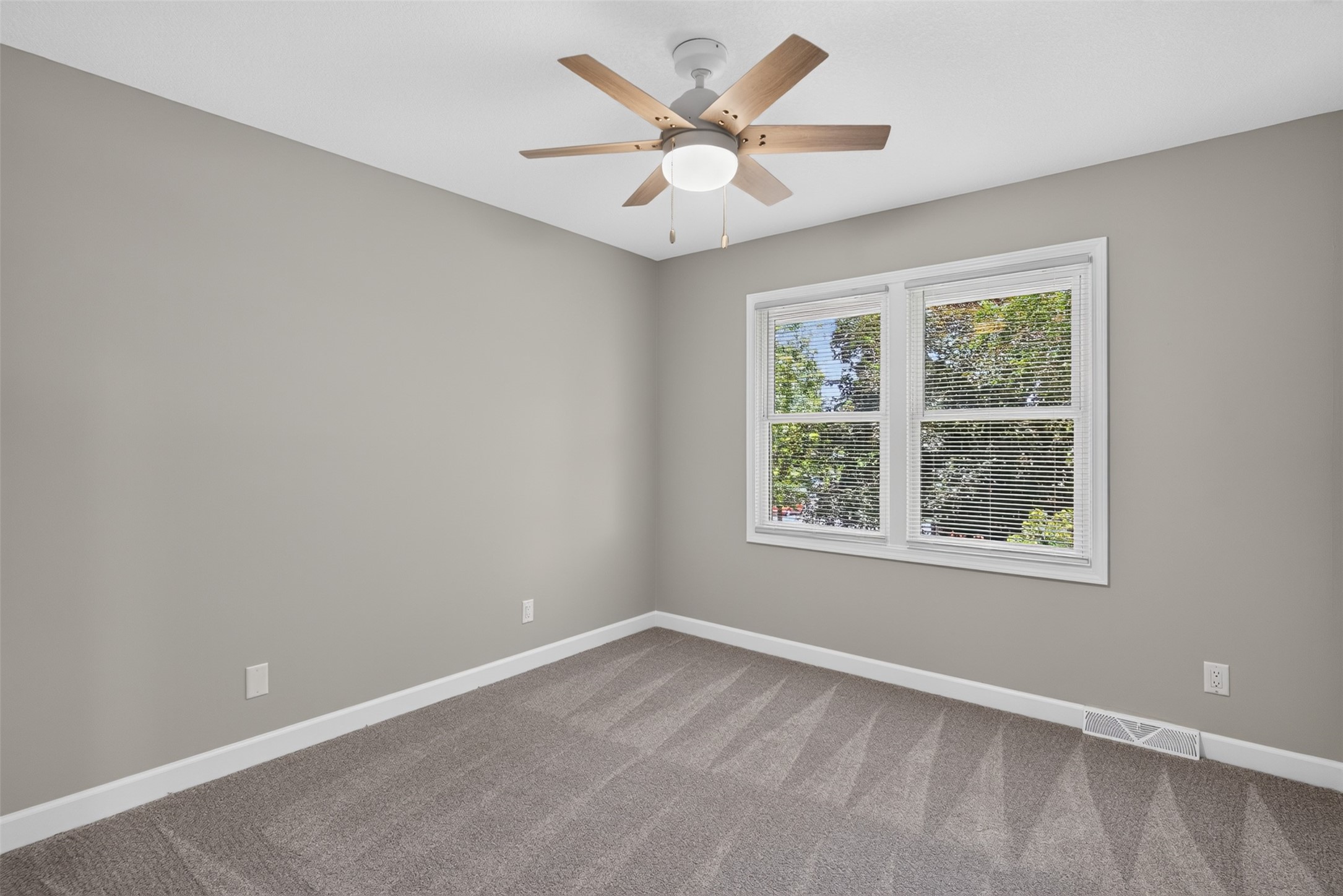 2115 Pleasant Street Property Photo 19