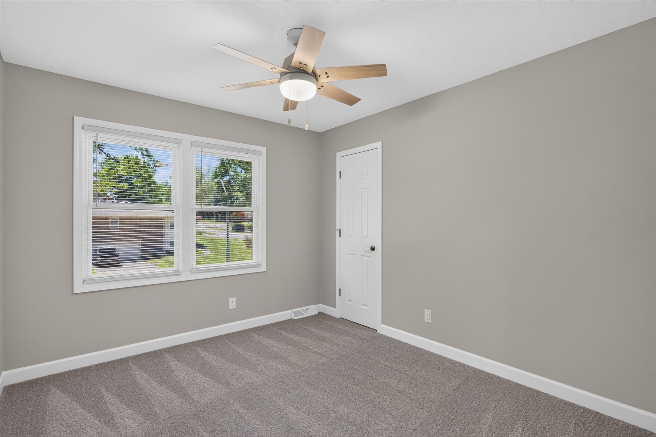 2115 Pleasant Street Property Photo 20