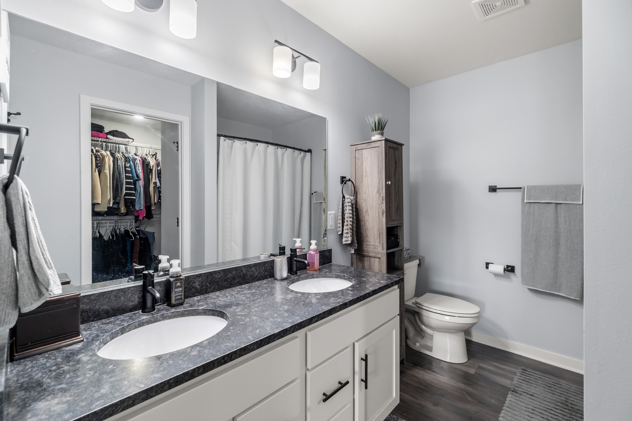 541 10th Street Property Photo 17