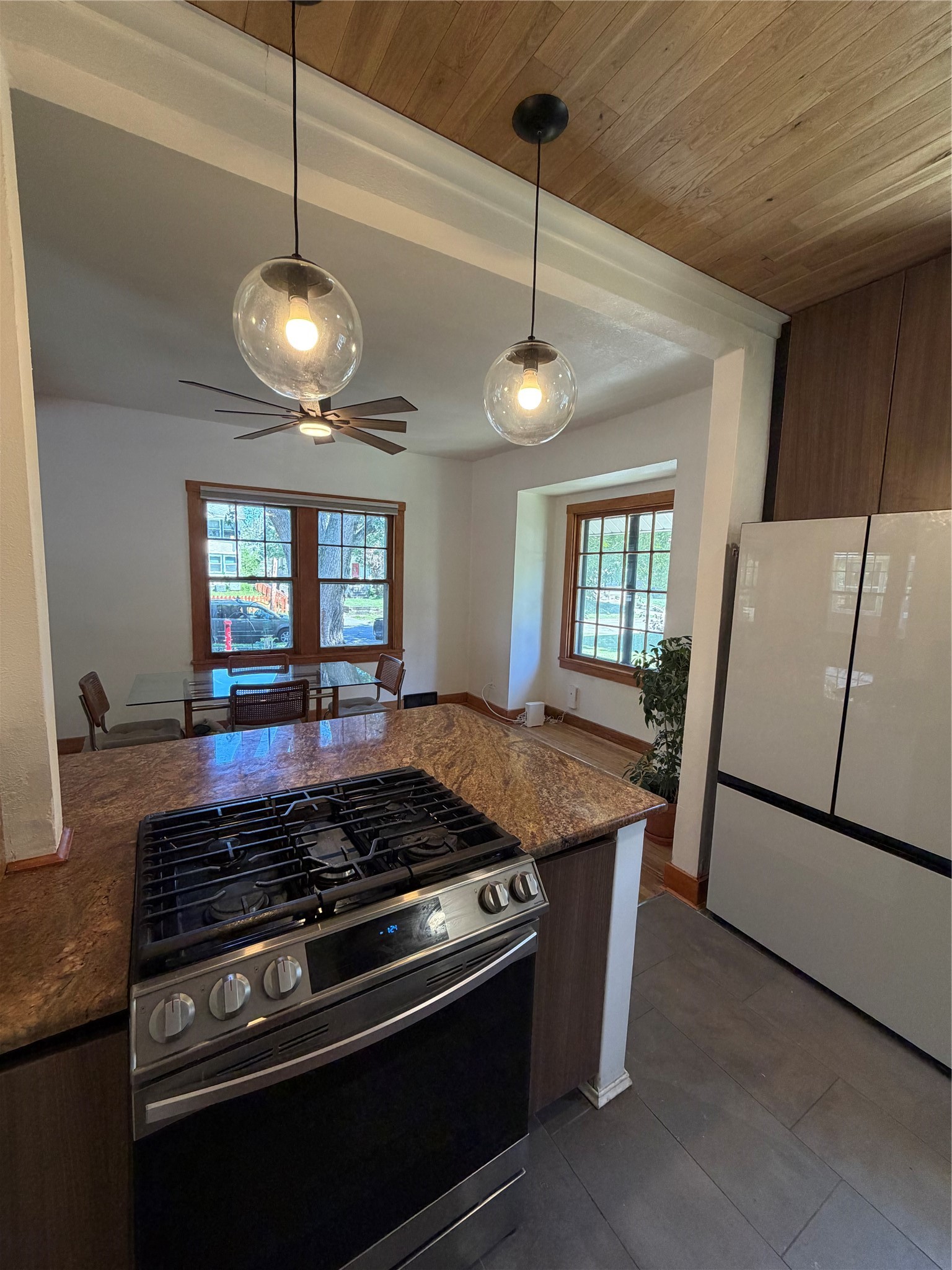 2008 York Street Property Photo 8