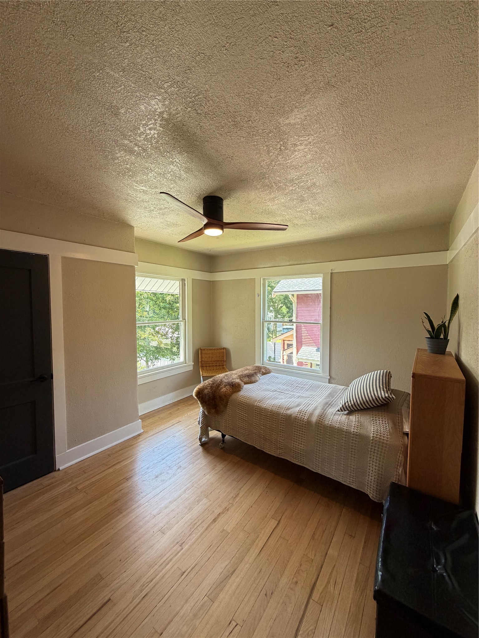 2008 York Street Property Photo 14