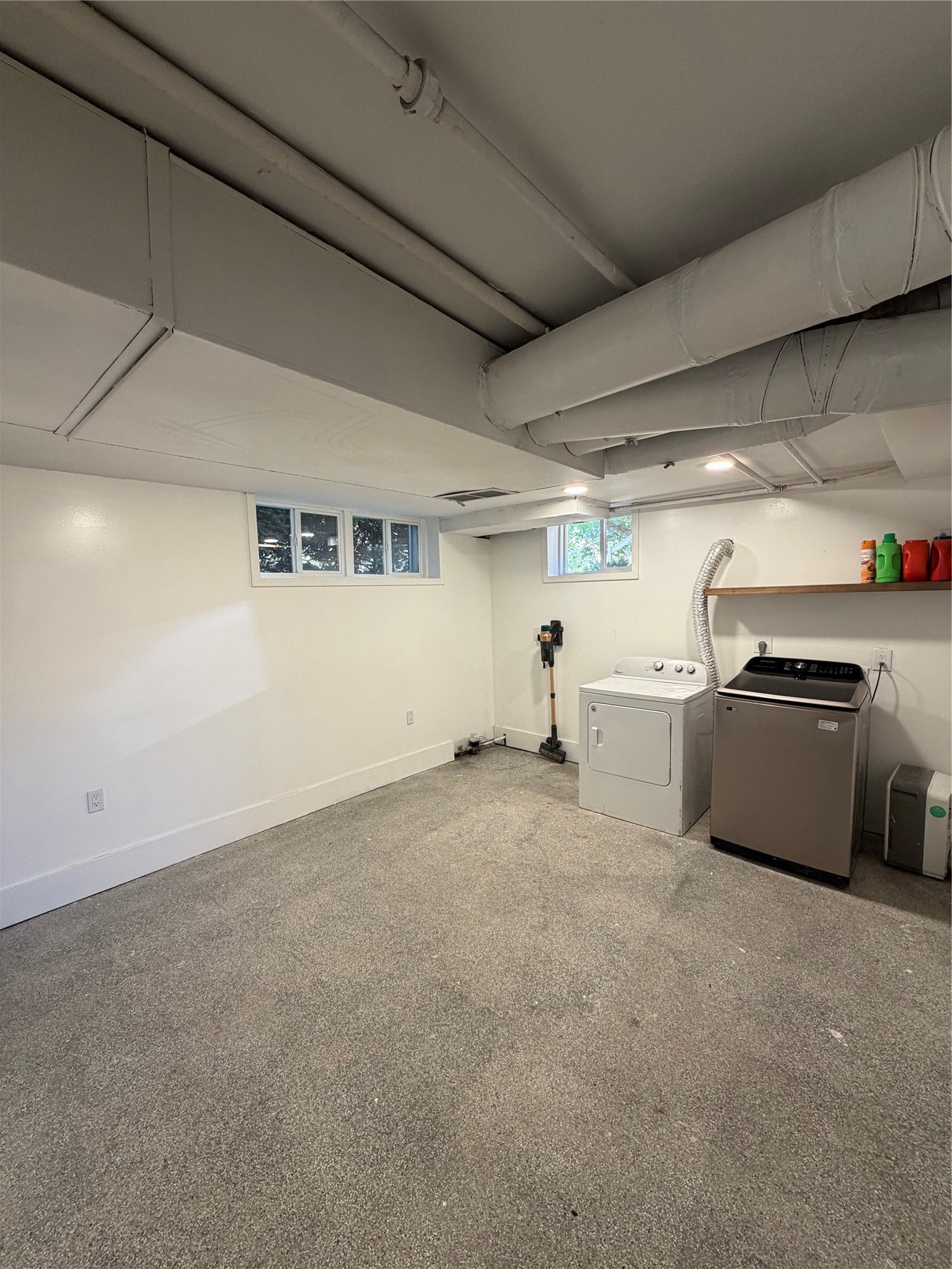 2008 York Street Property Photo 18