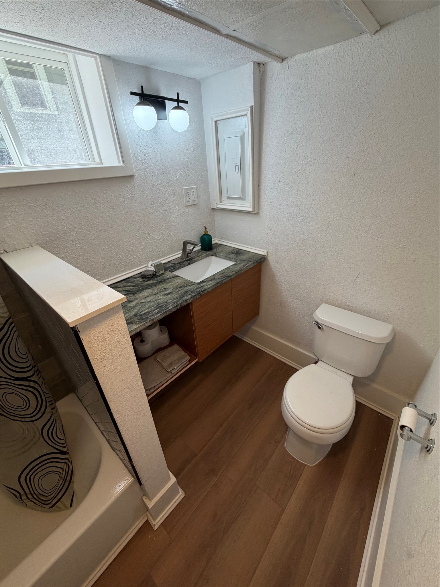2008 York Street Property Photo 20