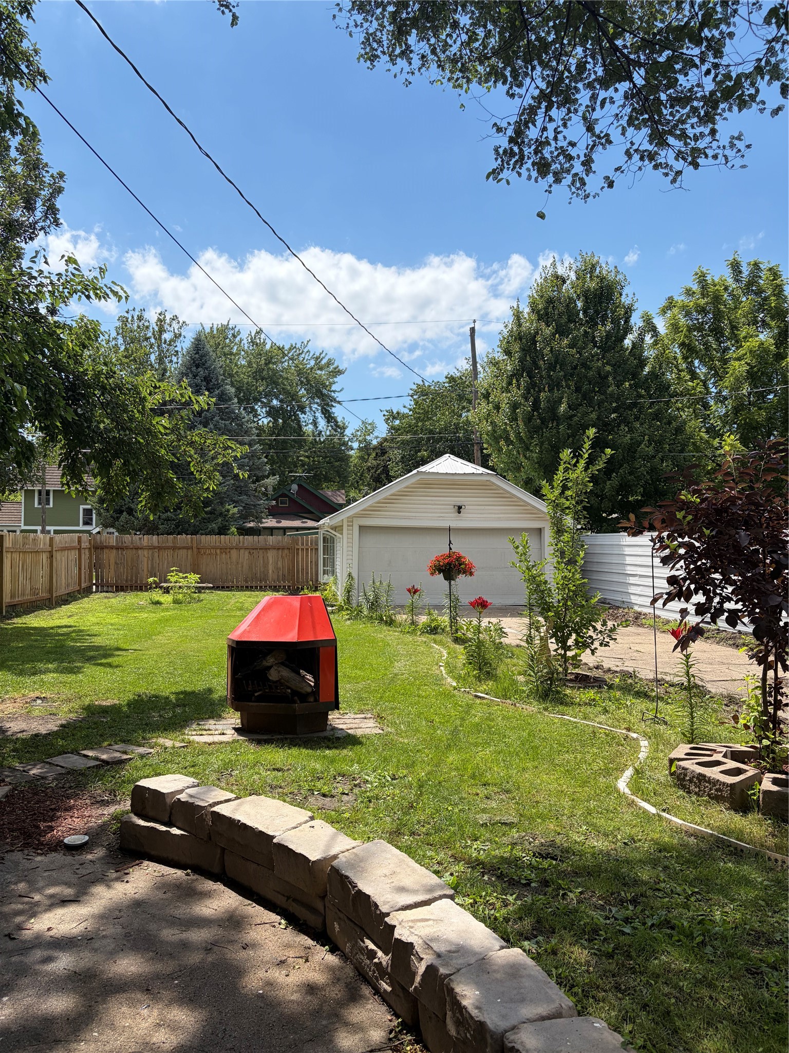 2008 York Street Property Photo 25