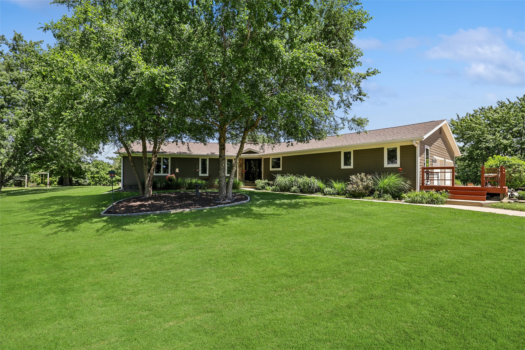 8241 R63 Highway Property Photo 1