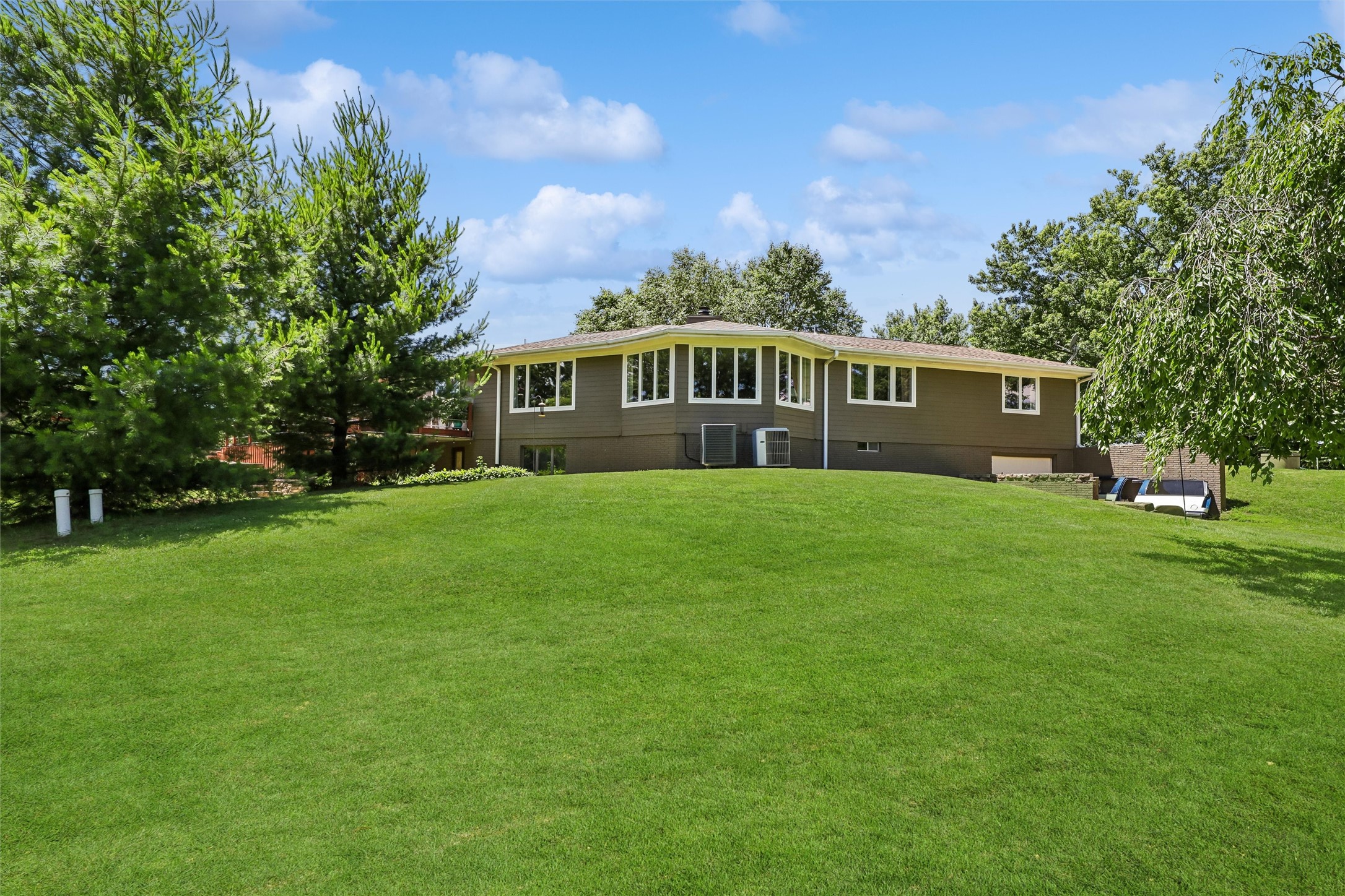 8241 R63 Highway Property Photo 3