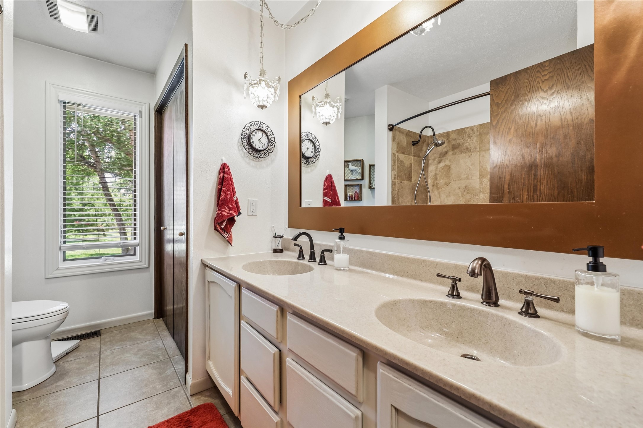 8241 R63 Highway Property Photo 13