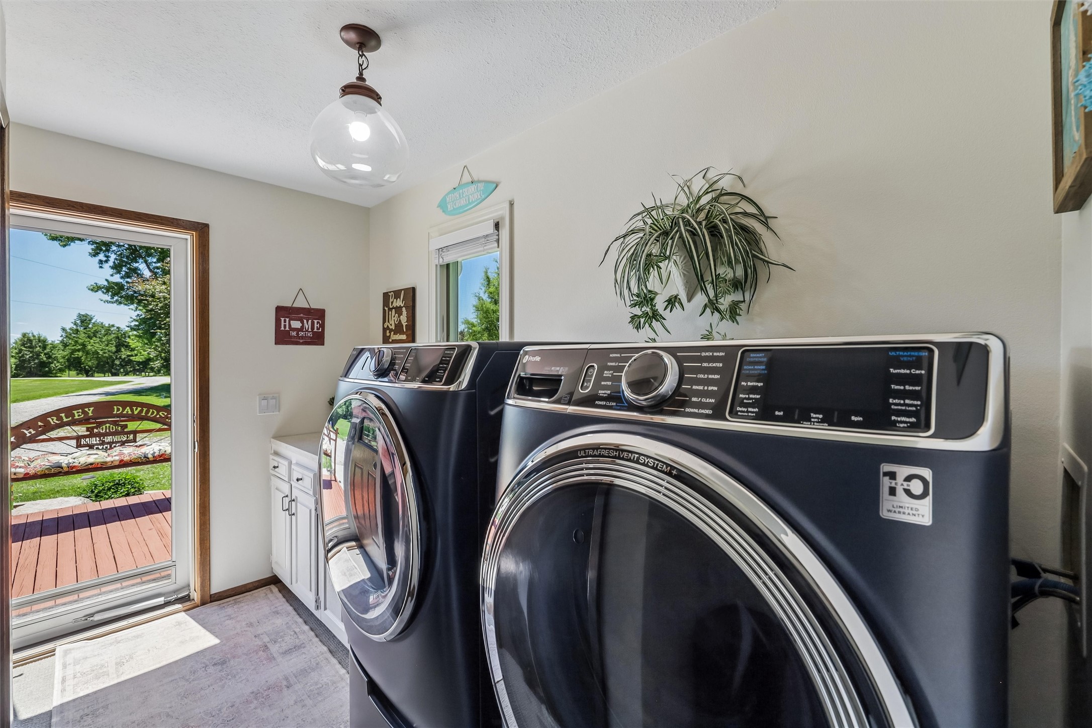 8241 R63 Highway Property Photo 20