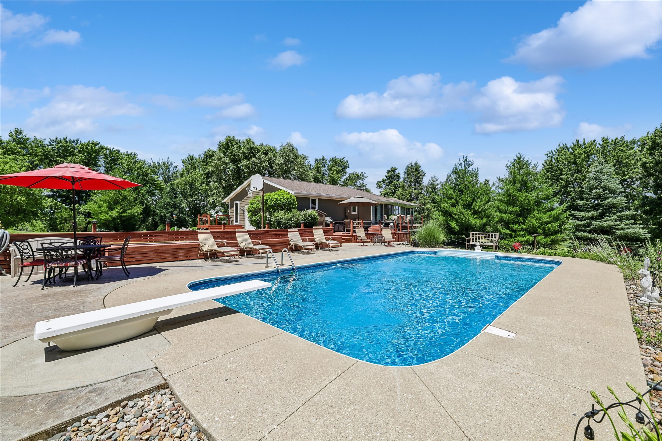 8241 R63 Highway Property Photo 27