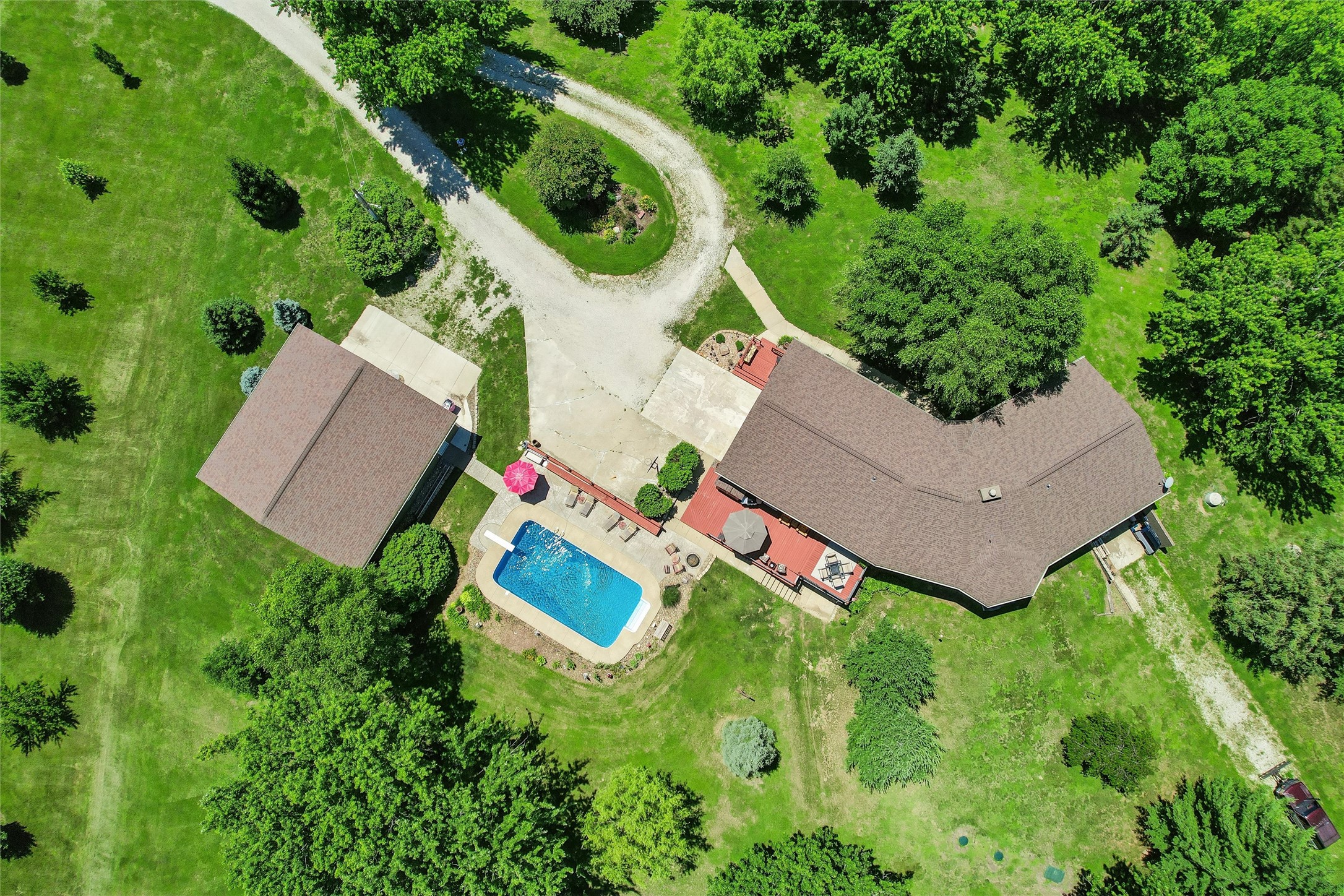 8241 R63 Highway Property Photo 32