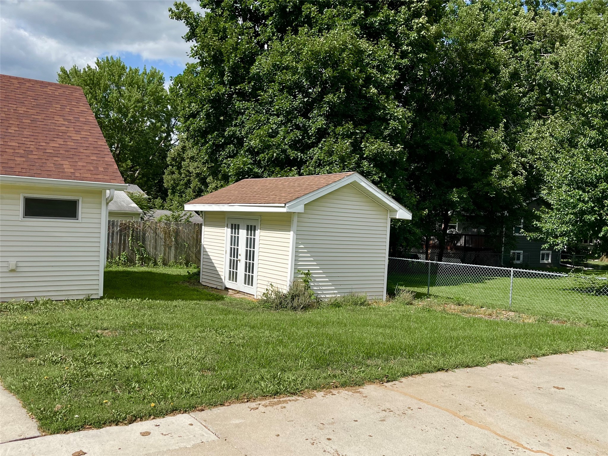 2625 Westover Boulevard Property Photo 6