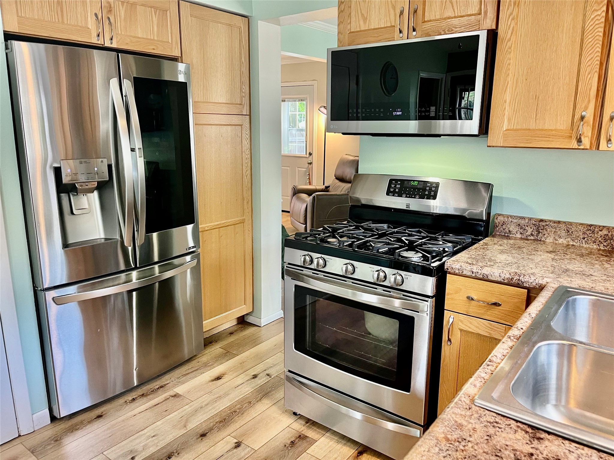 2625 Westover Boulevard Property Photo 10