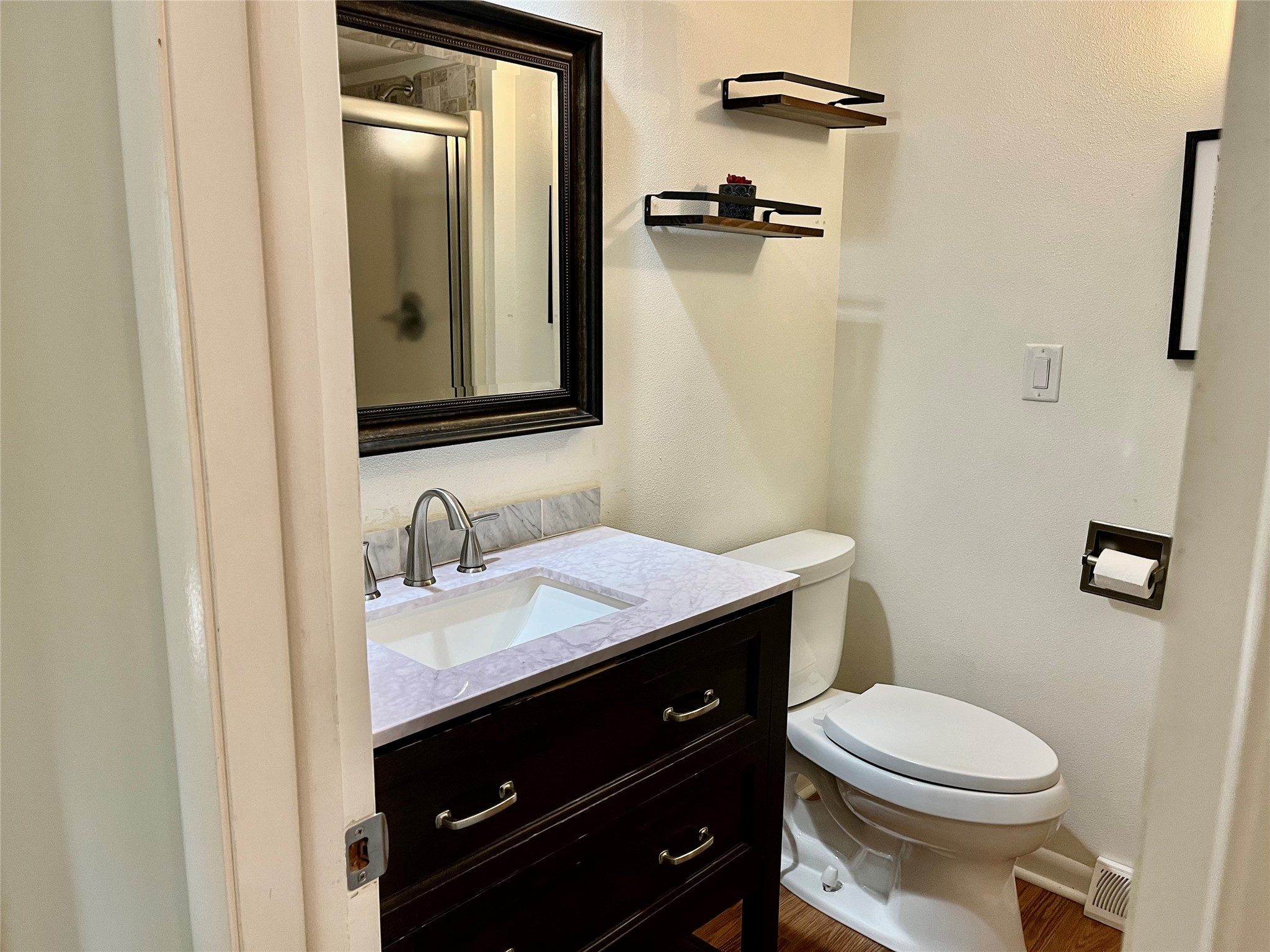 2625 Westover Boulevard Property Photo 16
