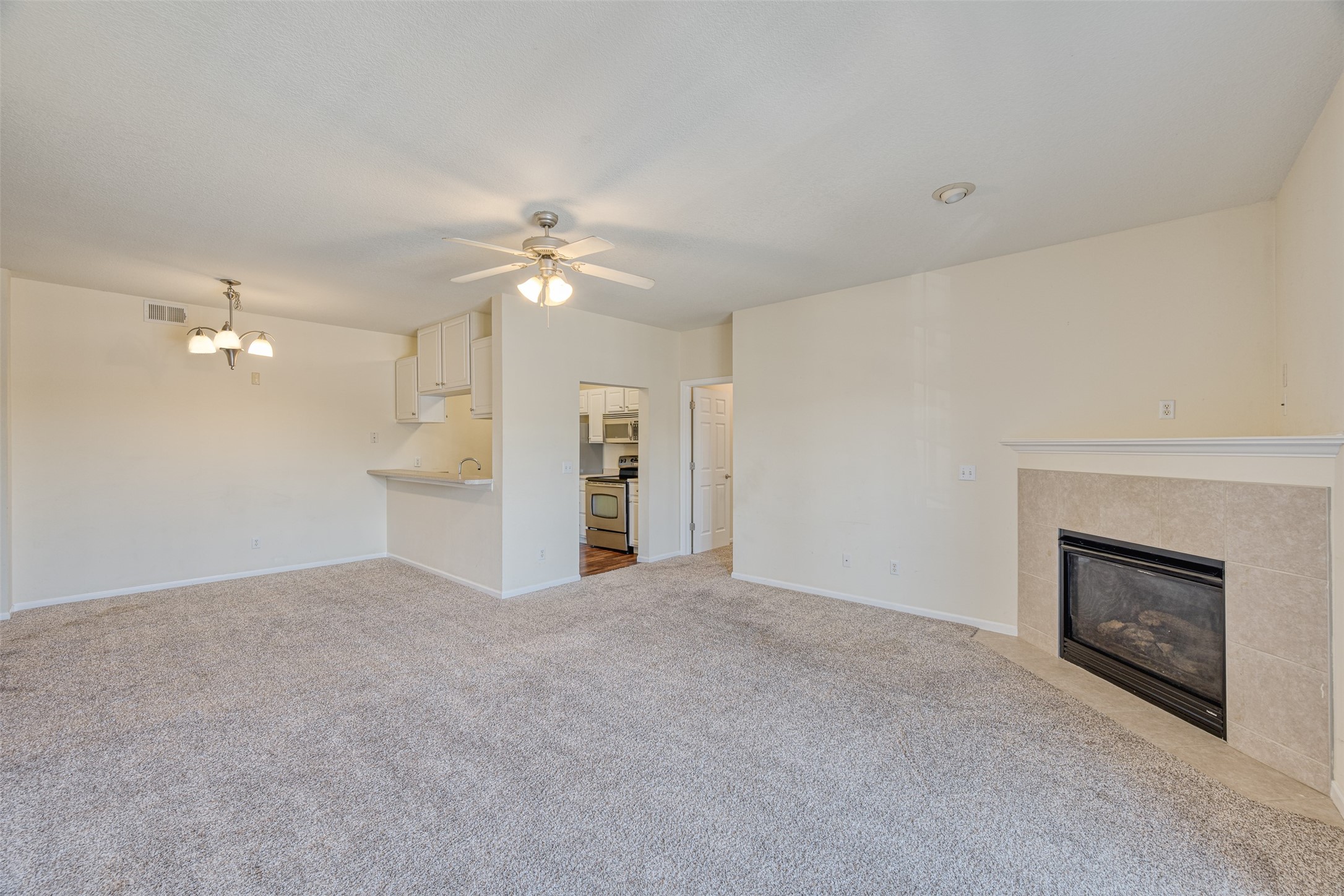 6255 Beechtree Drive 4205 Property Photo 7