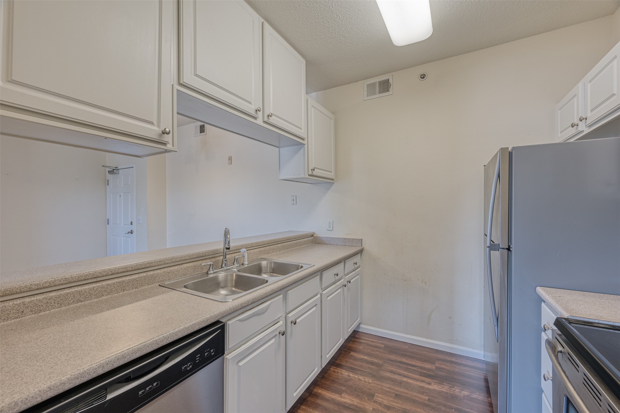 6255 Beechtree Drive 4205 Property Photo 11
