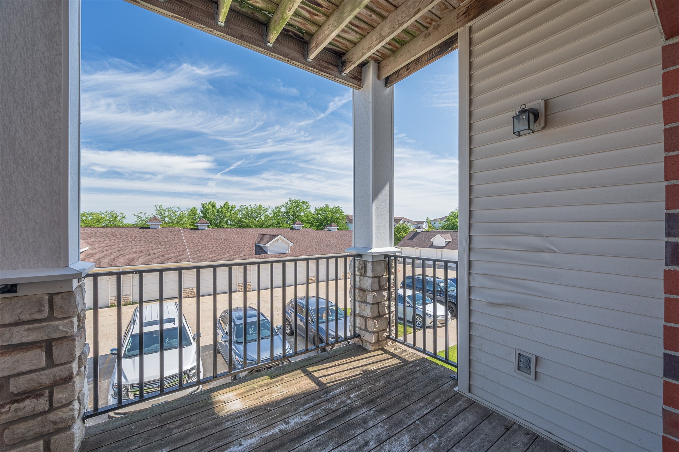 6255 Beechtree Drive 4205 Property Photo 25