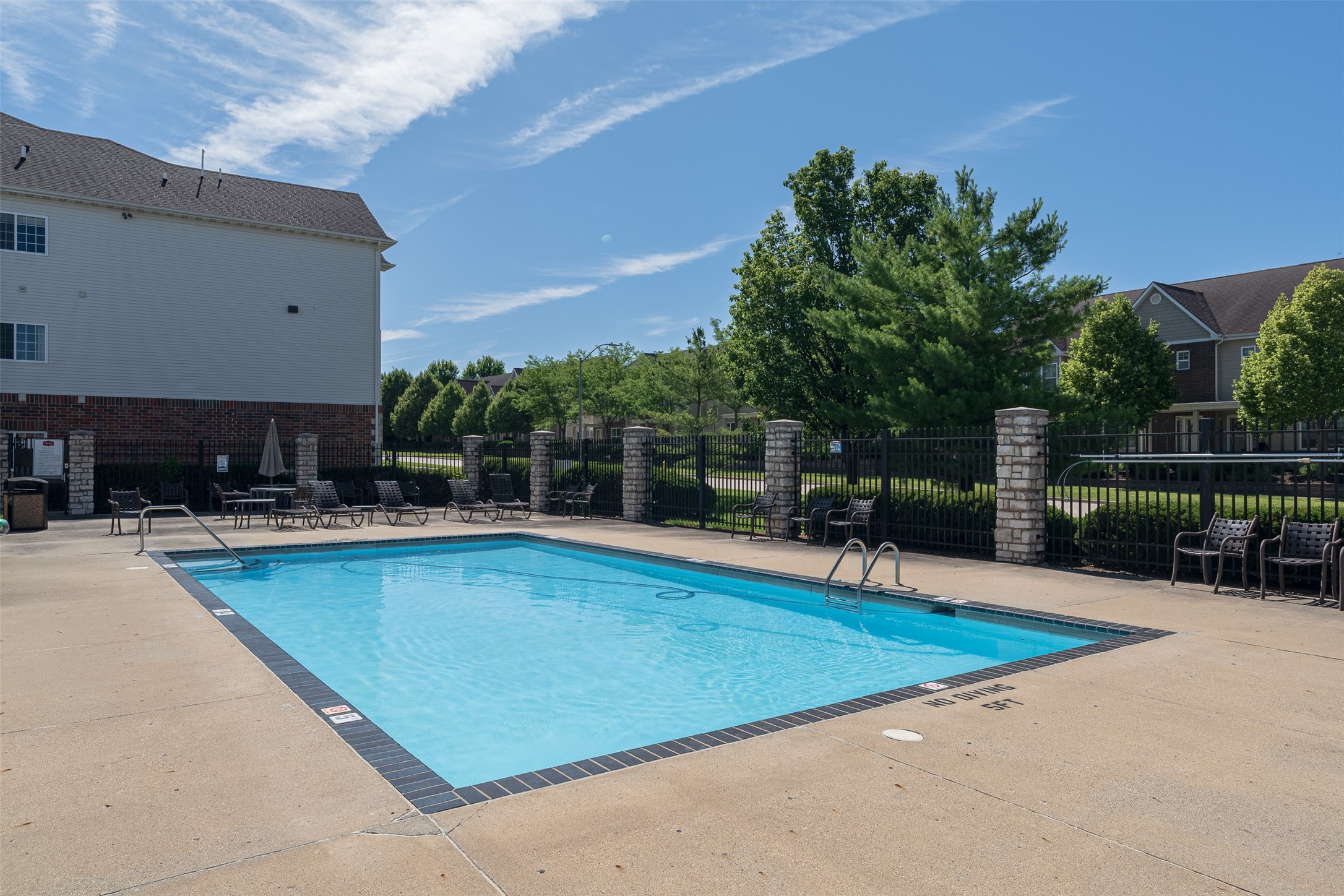6255 Beechtree Drive 4205 Property Photo 27