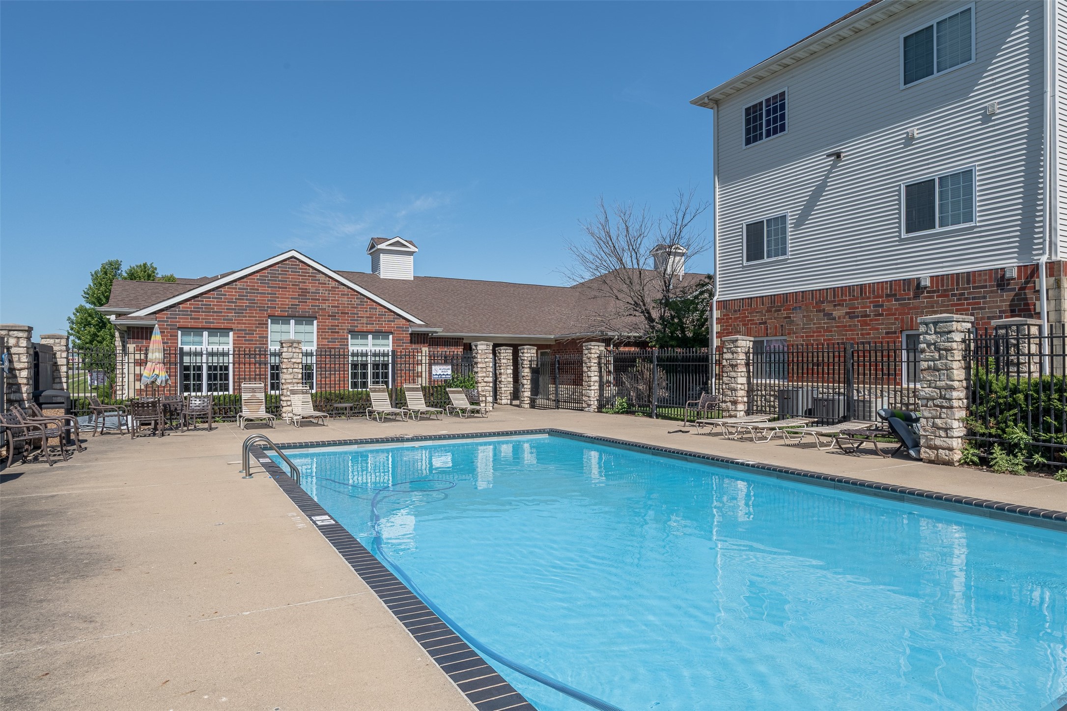 6255 Beechtree Drive 4205 Property Photo 28