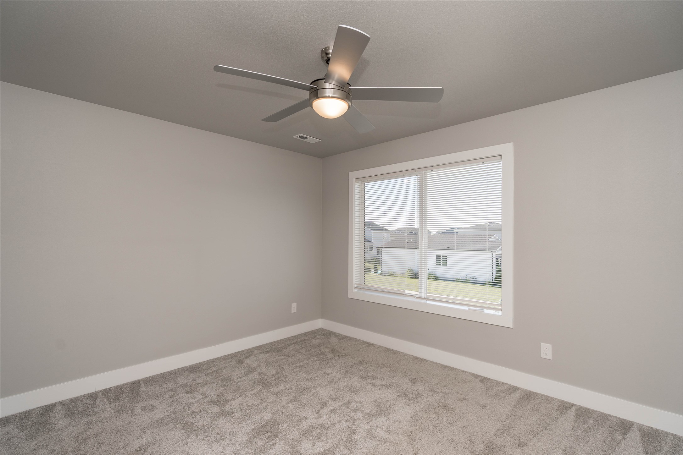 3901 Ne 6th Street Property Photo 15