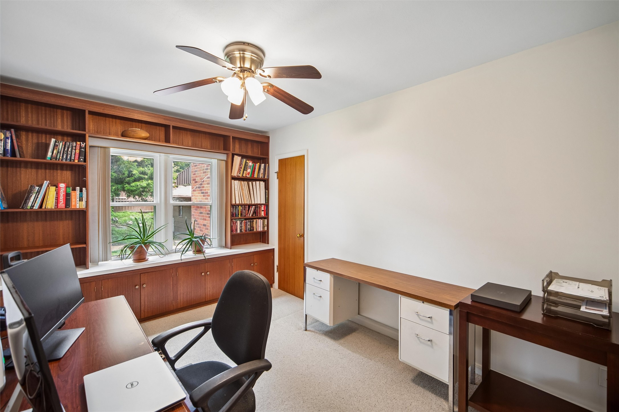 6701 Carpenter Avenue Property Photo 12