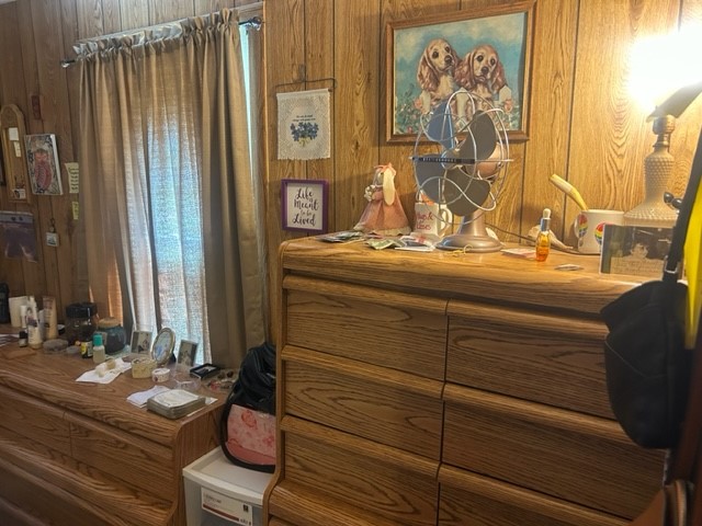 711 Spring Street Property Photo 7