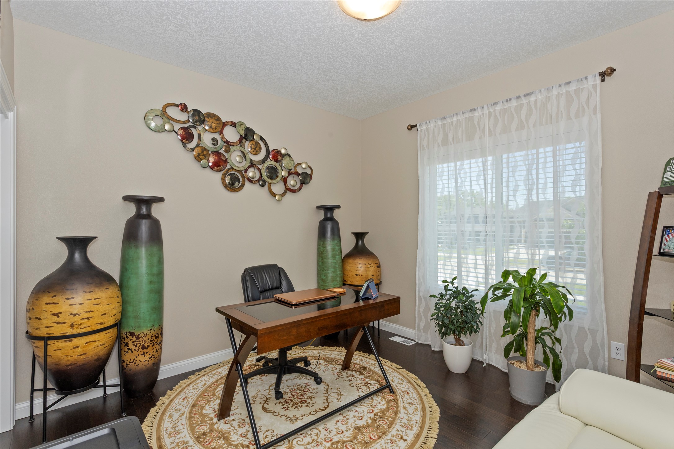 10041 Powell Avenue Property Photo 10