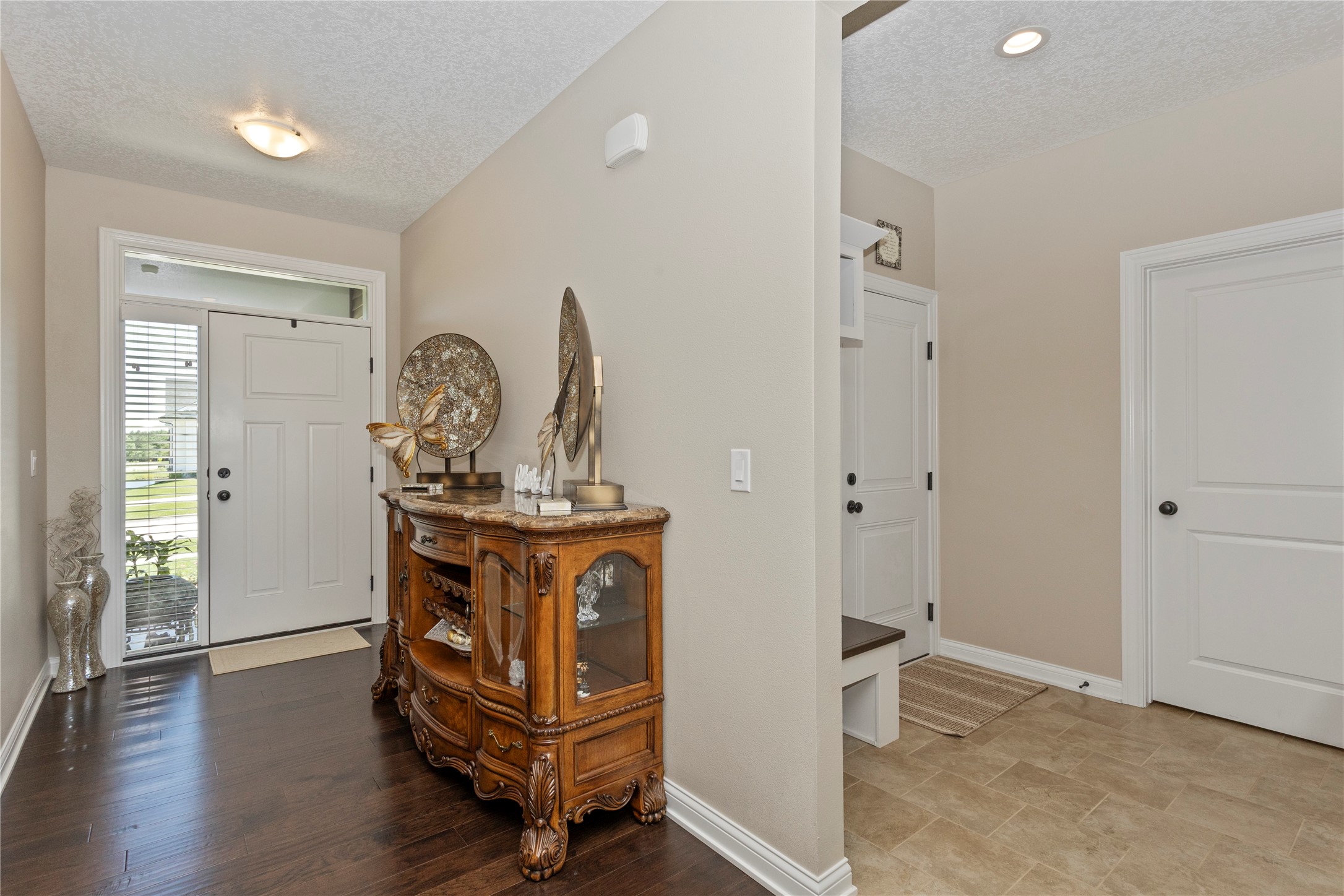 10041 Powell Avenue Property Photo 12