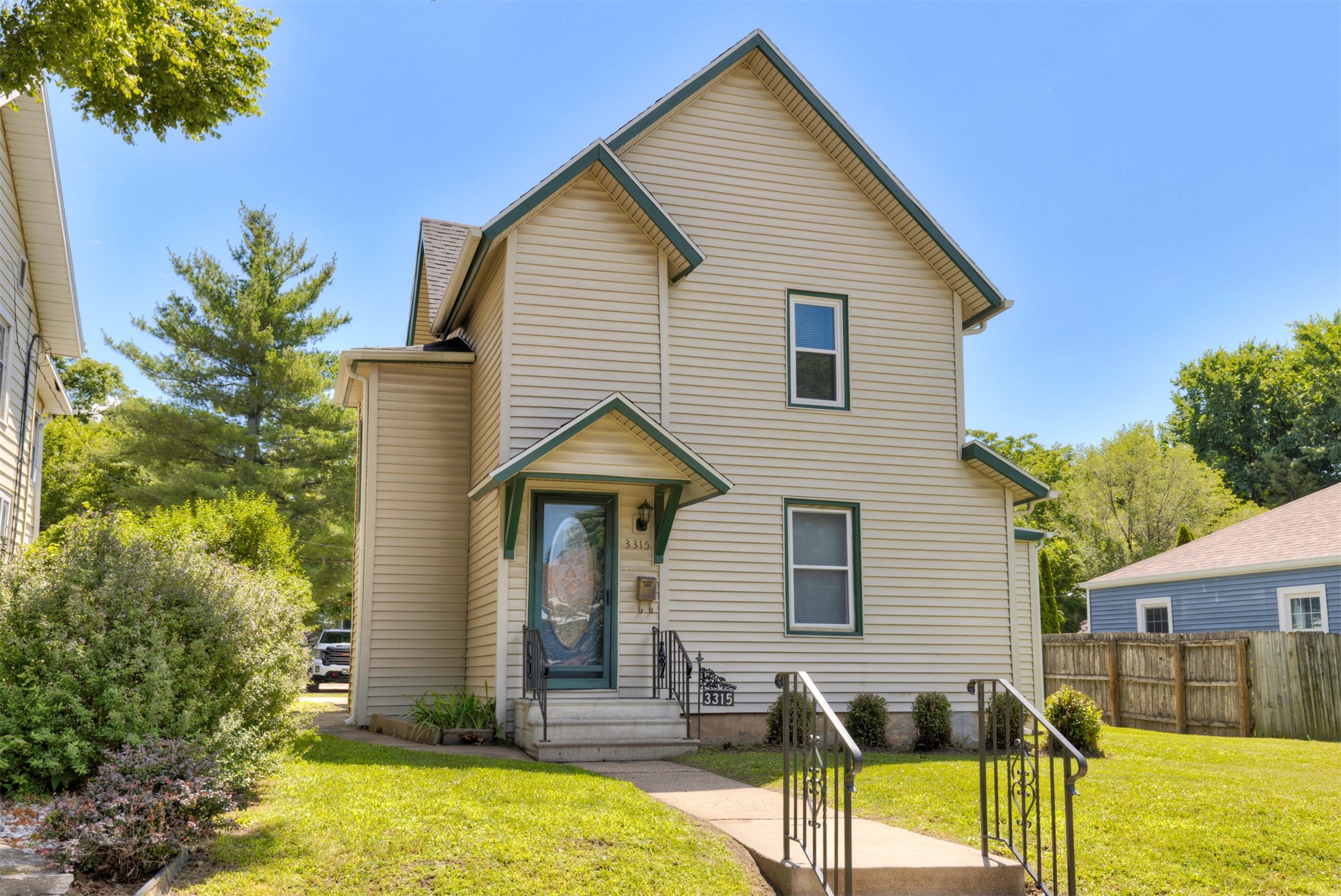 3315 1st Street Property Photo 1