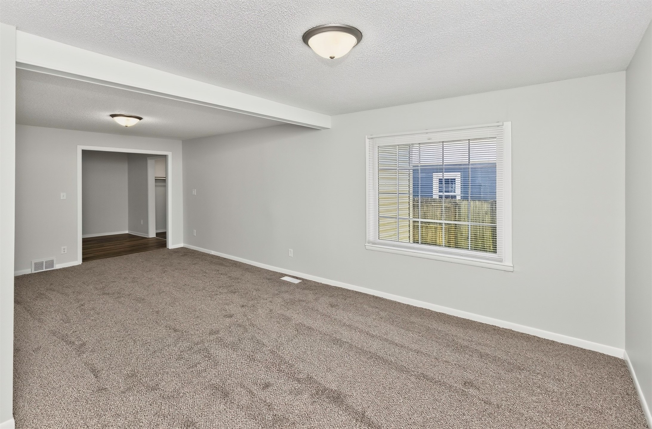 3315 1st Street Property Photo 5