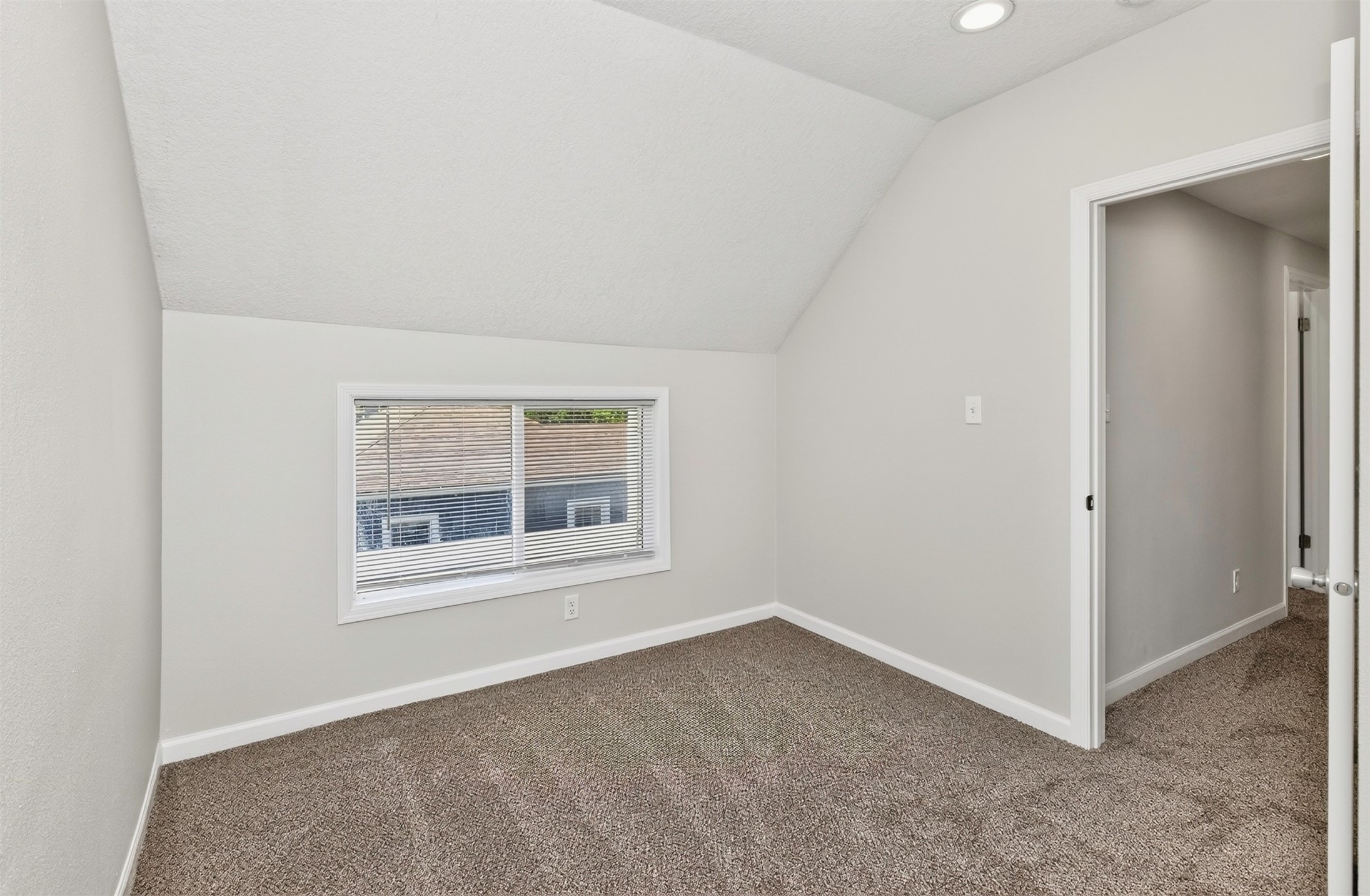 3315 1st Street Property Photo 15