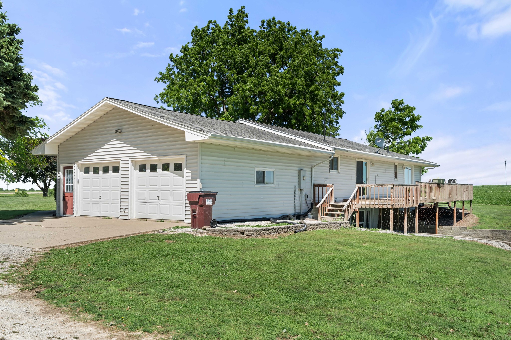 1332 County Line Road Property Photo 2