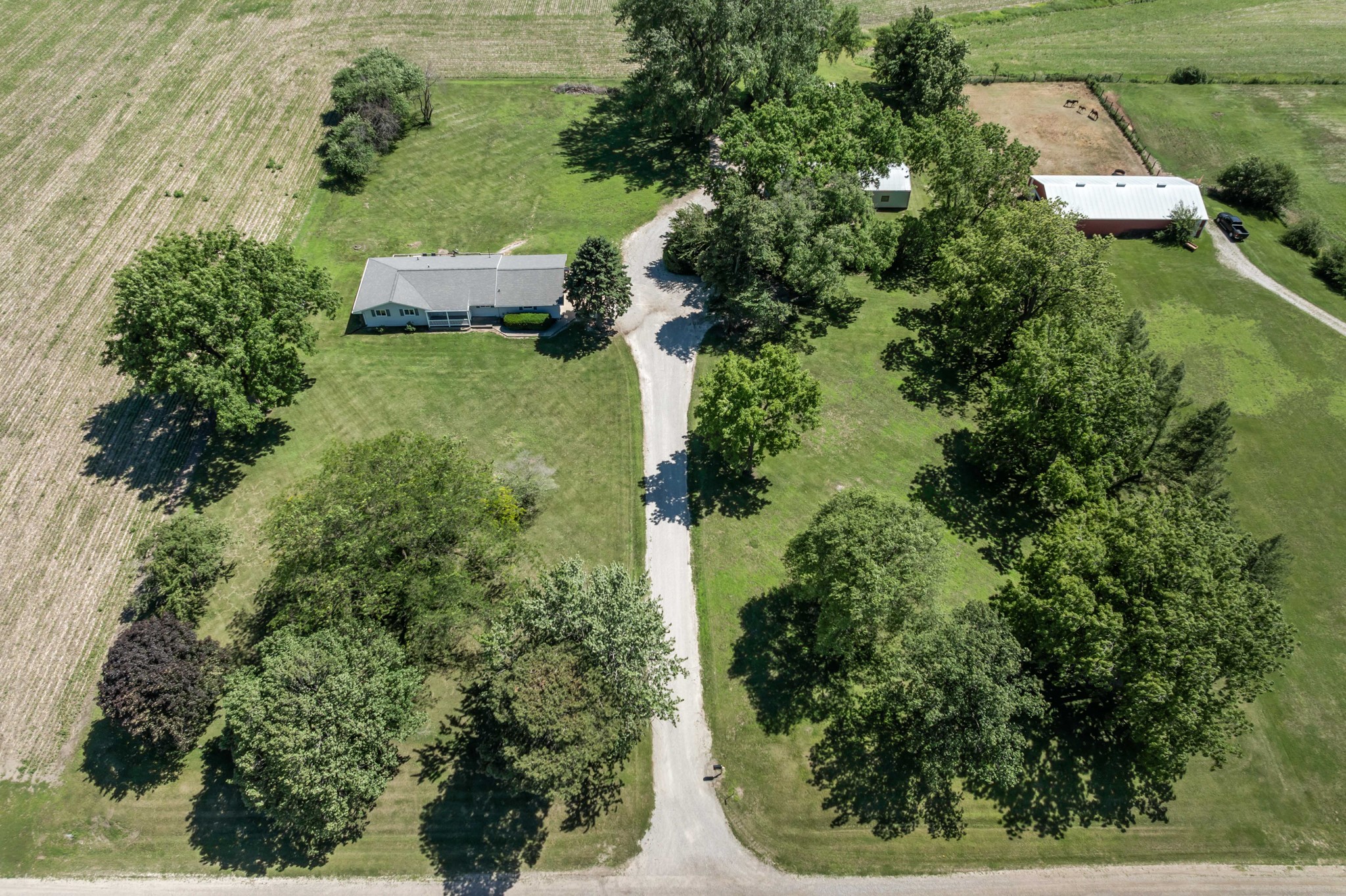 1332 County Line Road Property Photo 6