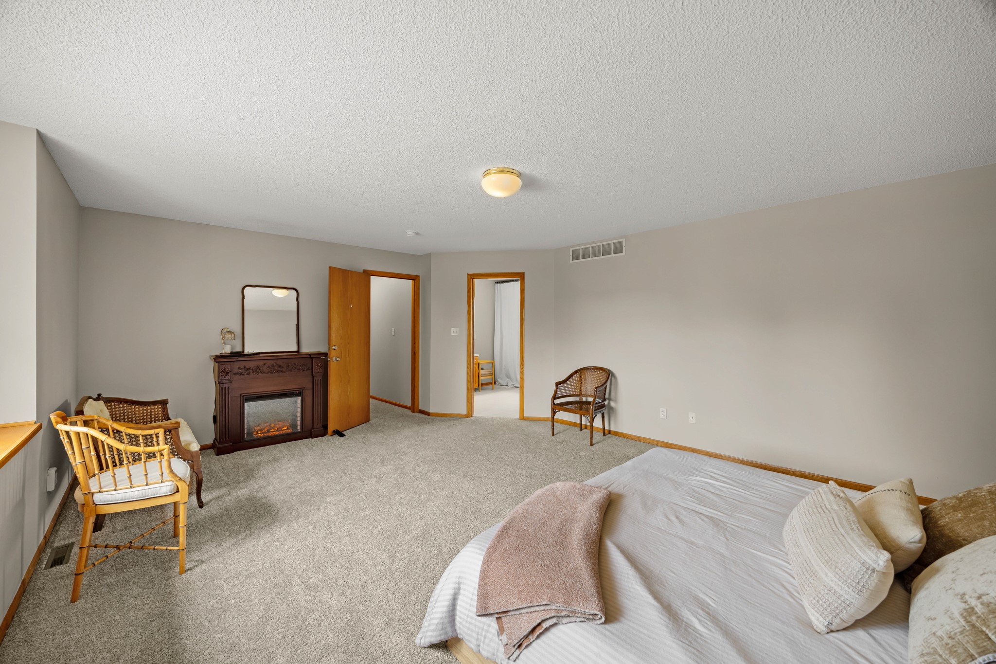 9217 Ridgeview Drive Property Photo 16